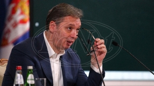 Neću da okačim LGBT zastavu